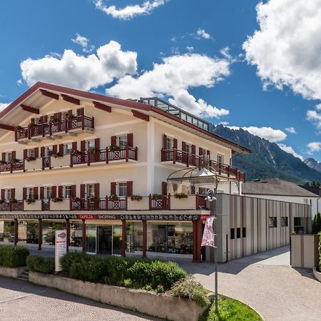 Sapelza Appartementhaus Dobbiaco Exterior photo